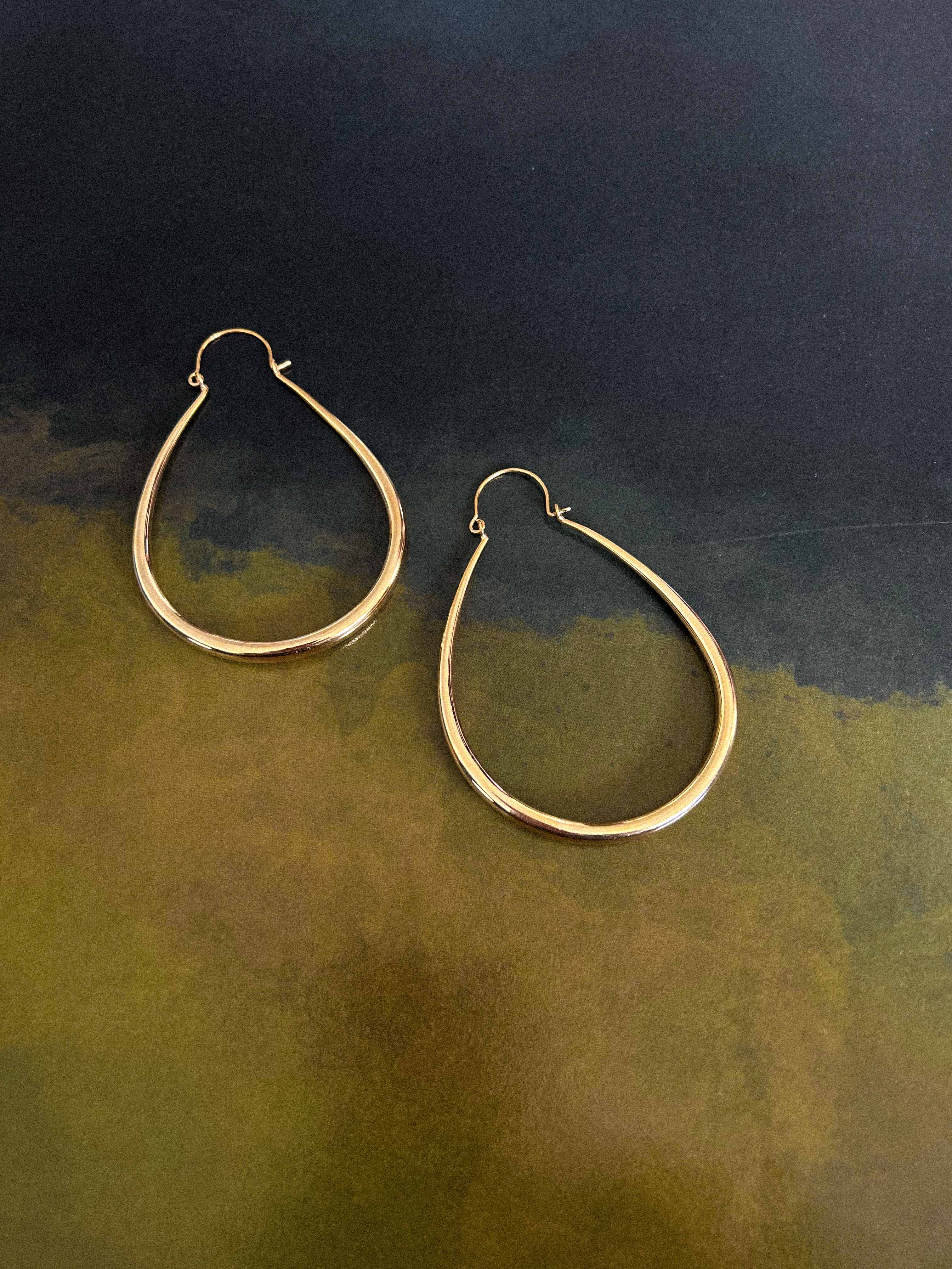 Rekhhta Essentials Earrings Aloura Big Hoop Earrings