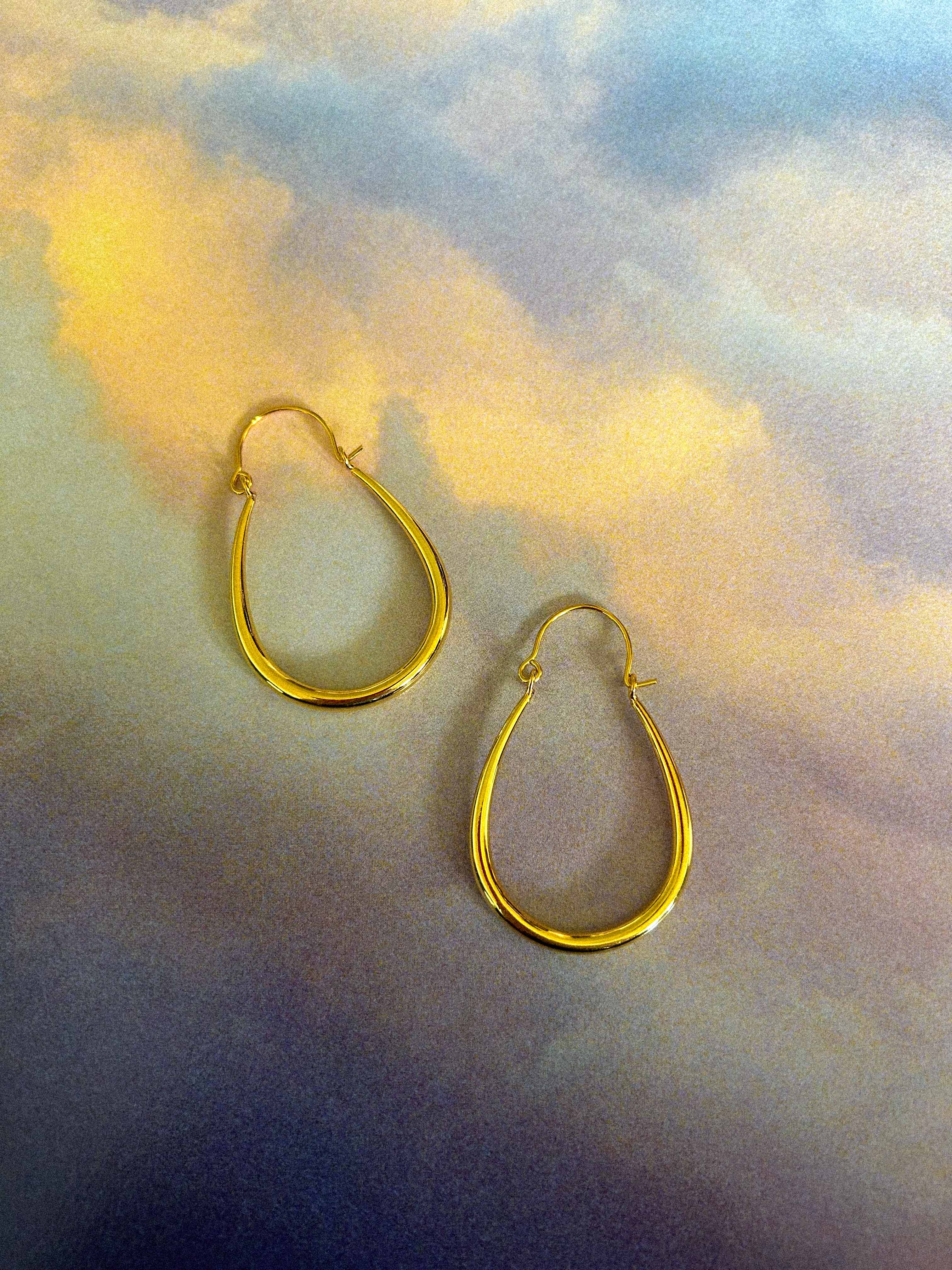 Rekhhta Essentials Earrings Aloura Small Hoop Earrings