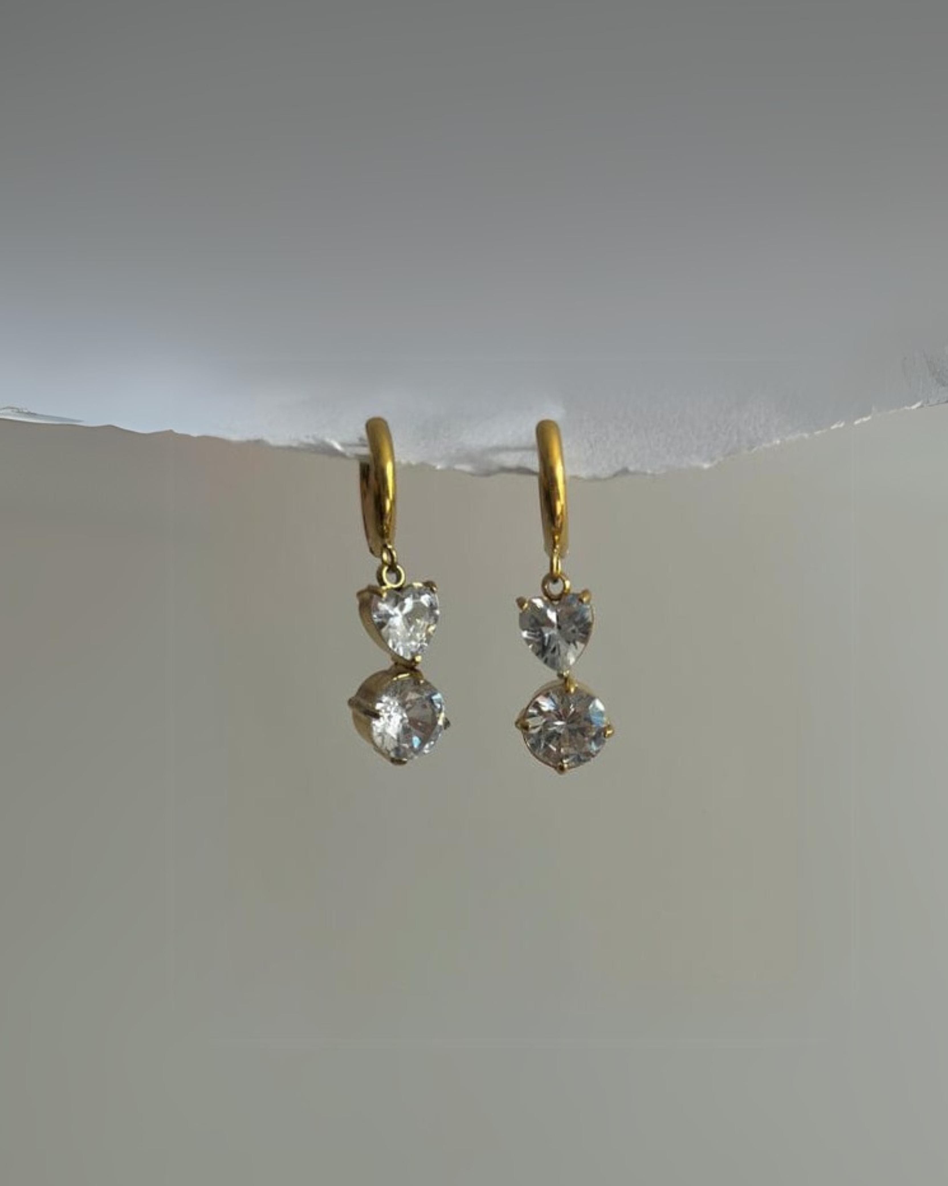 Rekhhta Essentials Earrings Aurora Hoops
