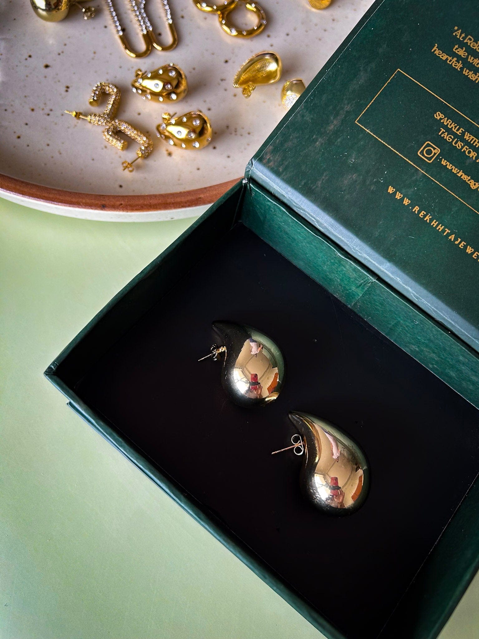 Rekhhta Essentials Earrings Bold Cashew Earrings