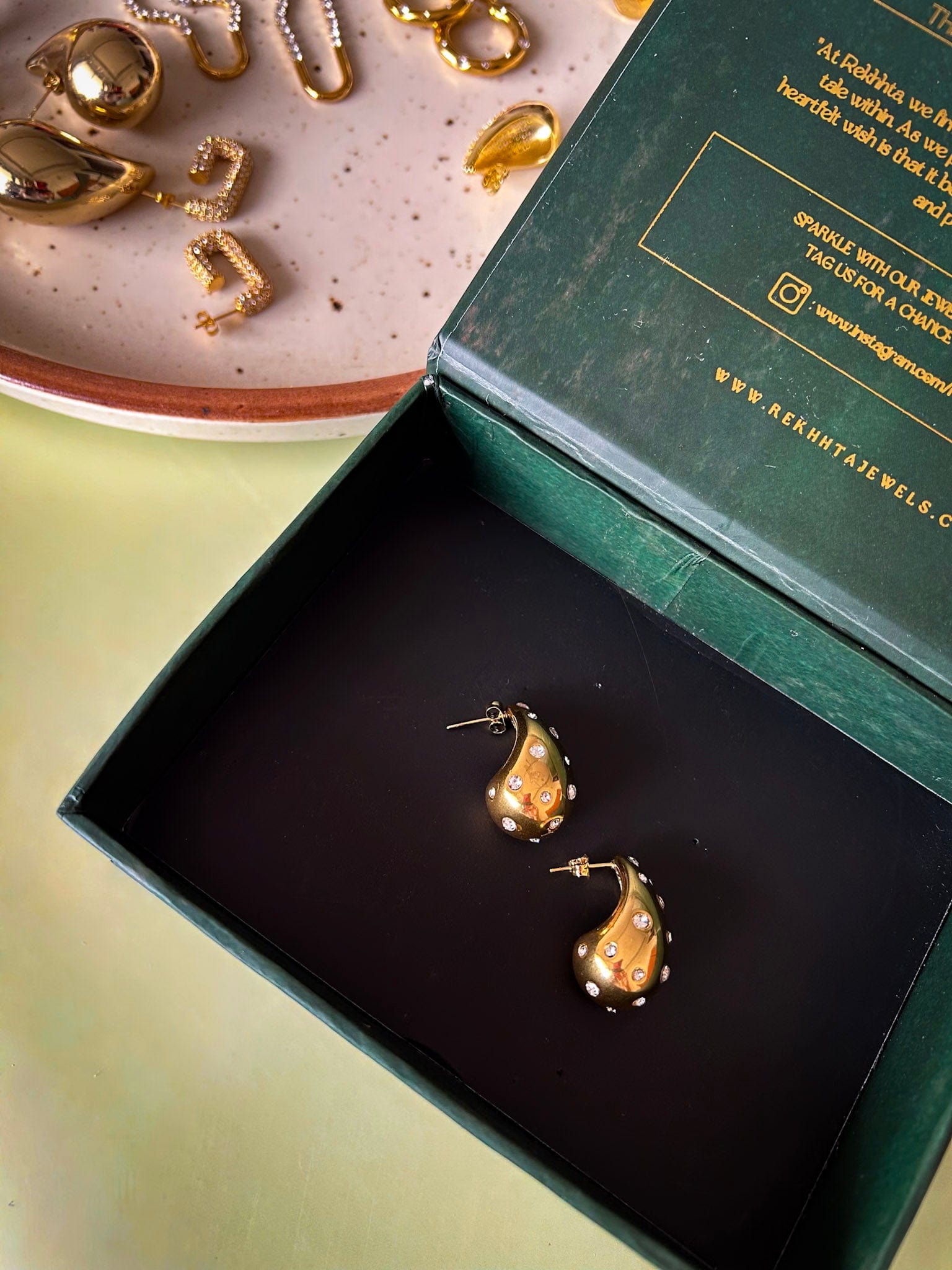 Rekhhta Essentials Earrings Gilded Cashew Earrings