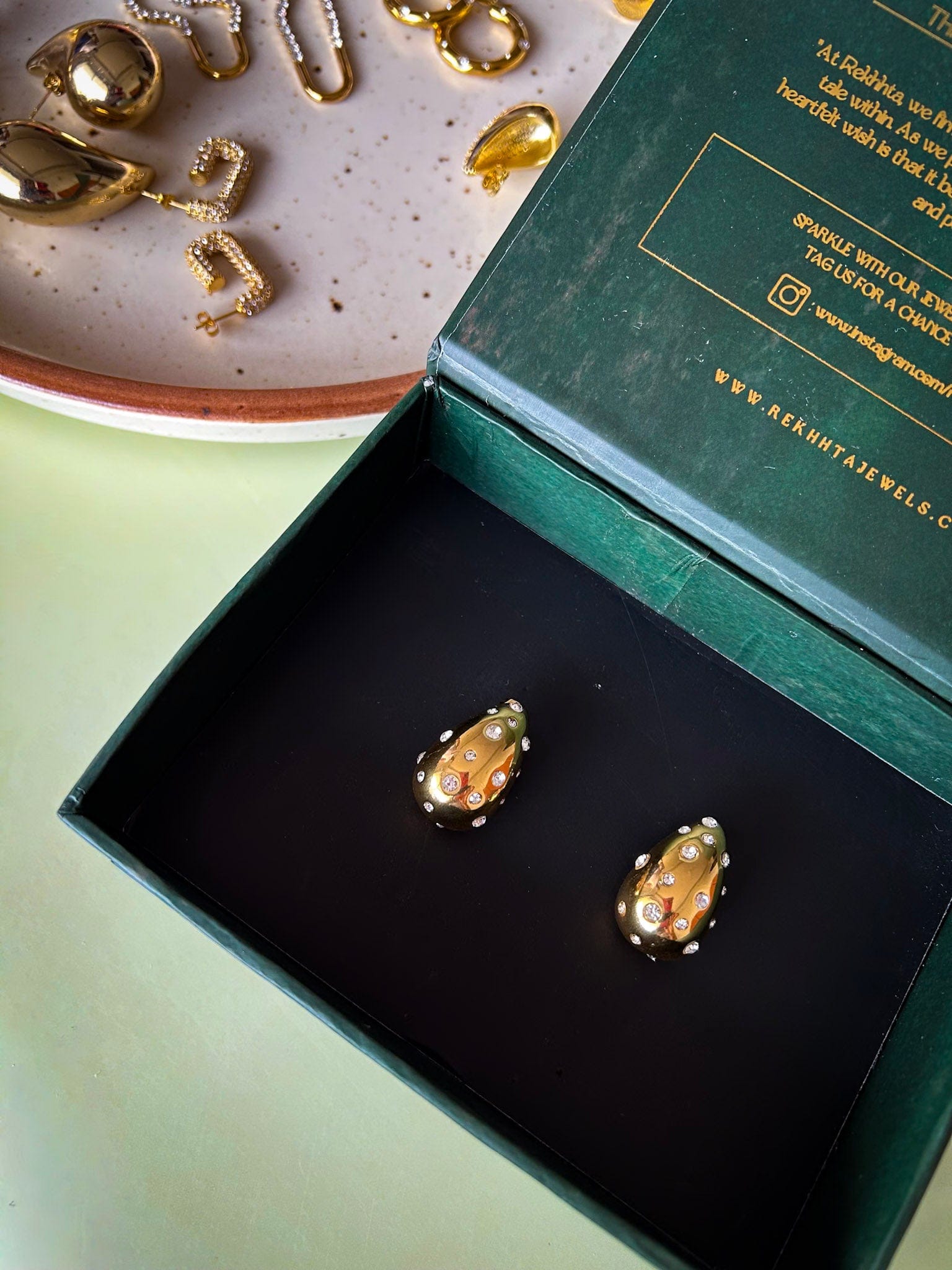 Rekhhta Essentials Earrings Gilded Cashew Earrings