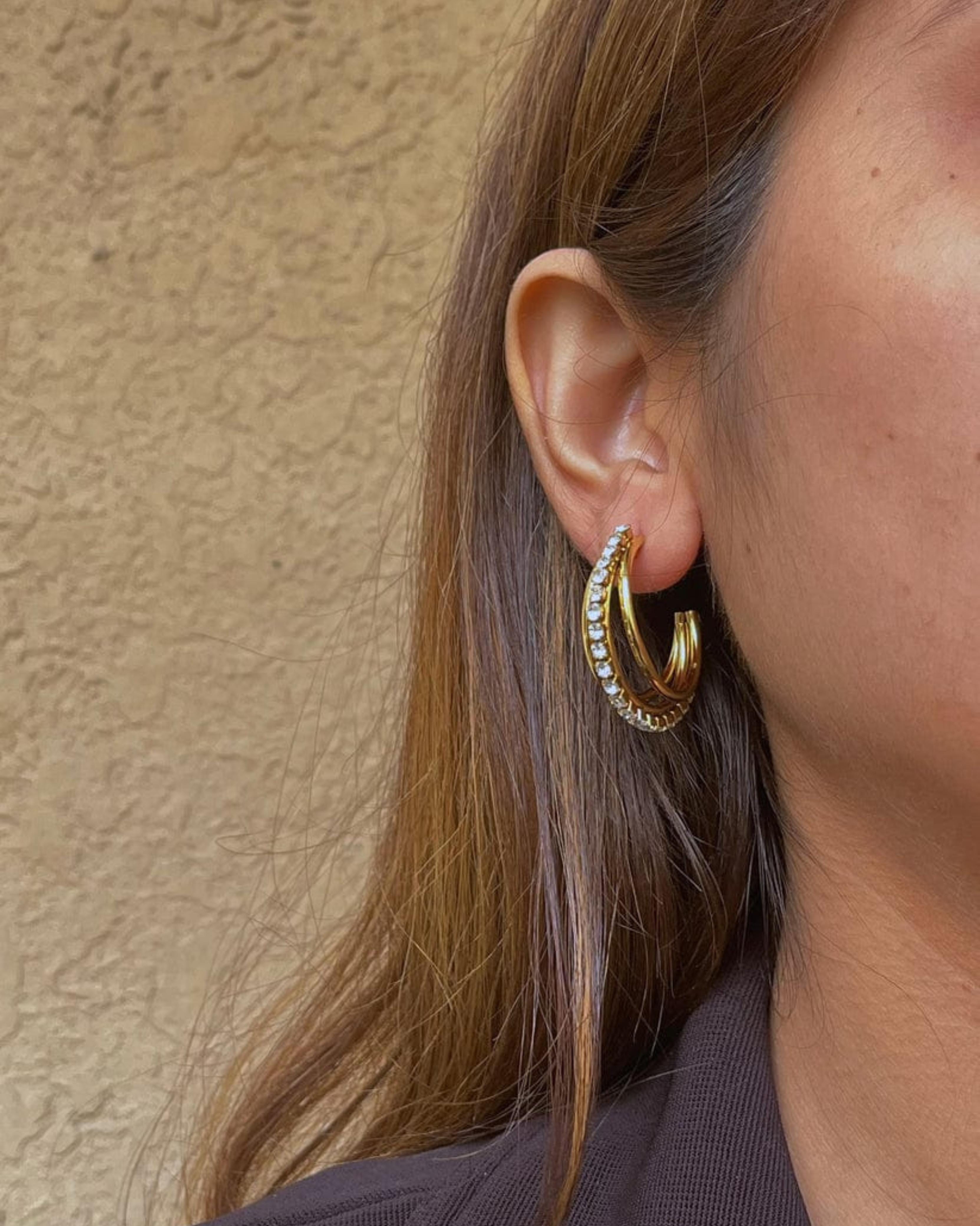 Rekhhta Essentials Earrings Gleam Hoop Earrings