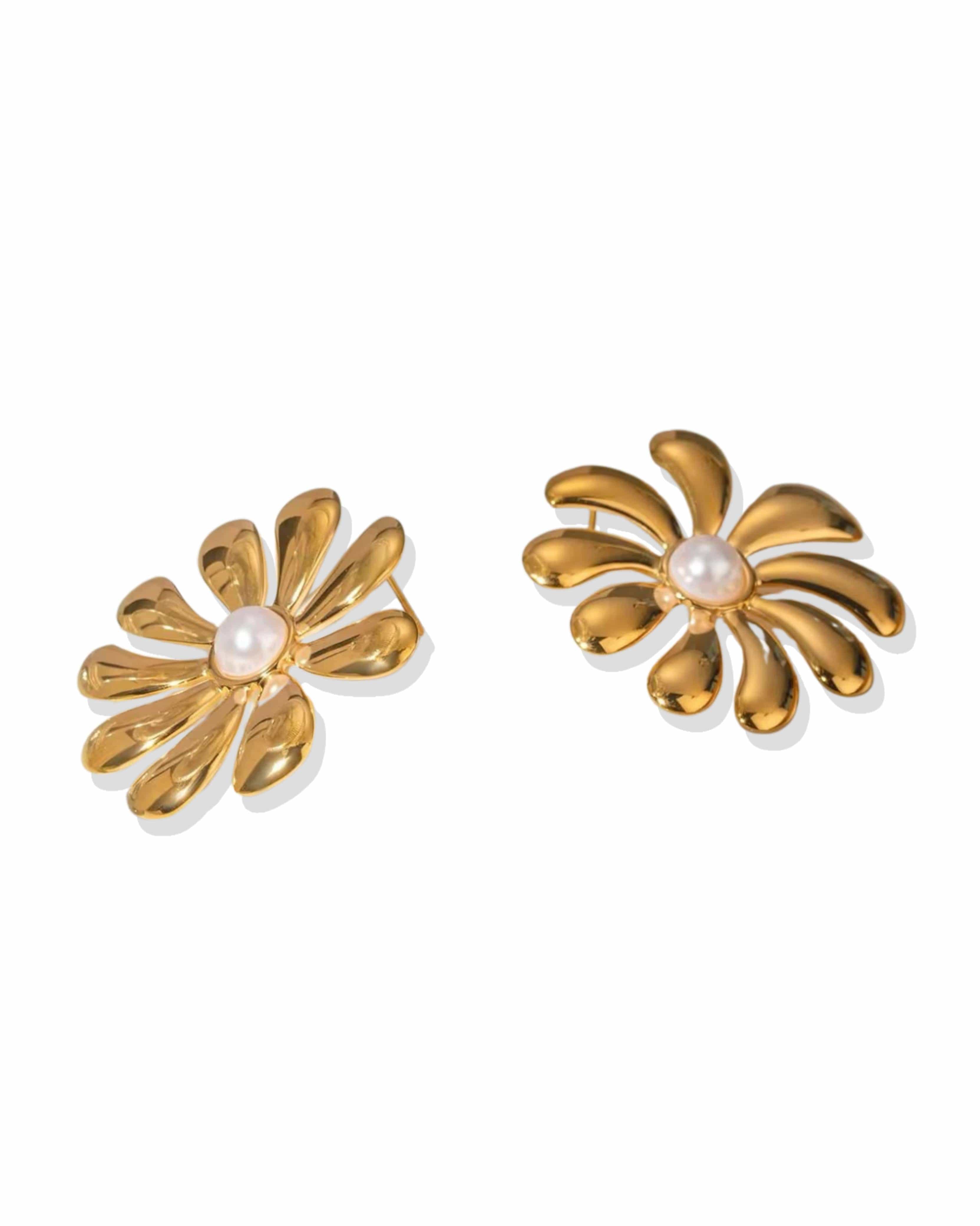 Rekhhta Essentials Earrings Golden Dahlia Earrings