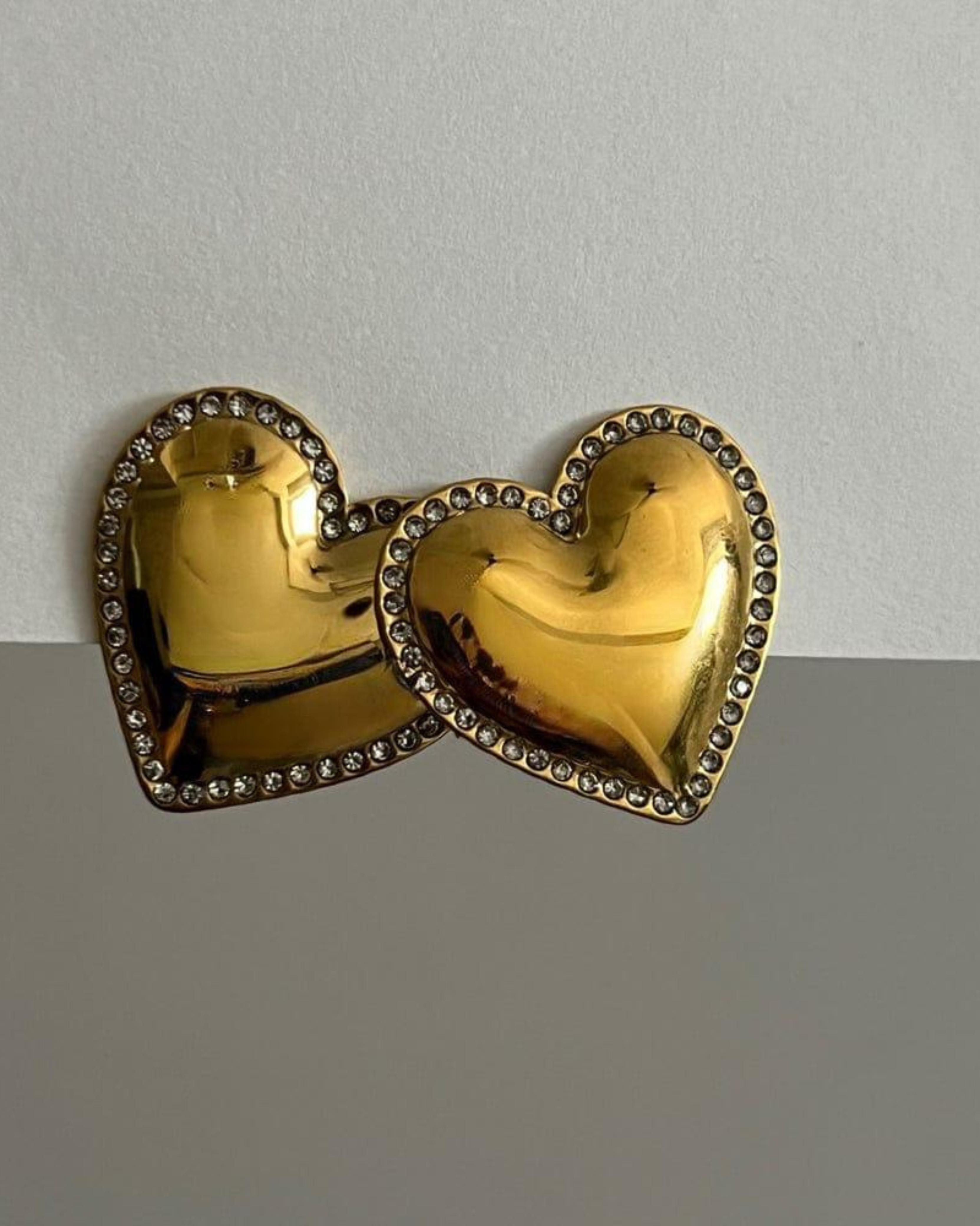Rekhhta Essentials Earrings Golden Heart Studs