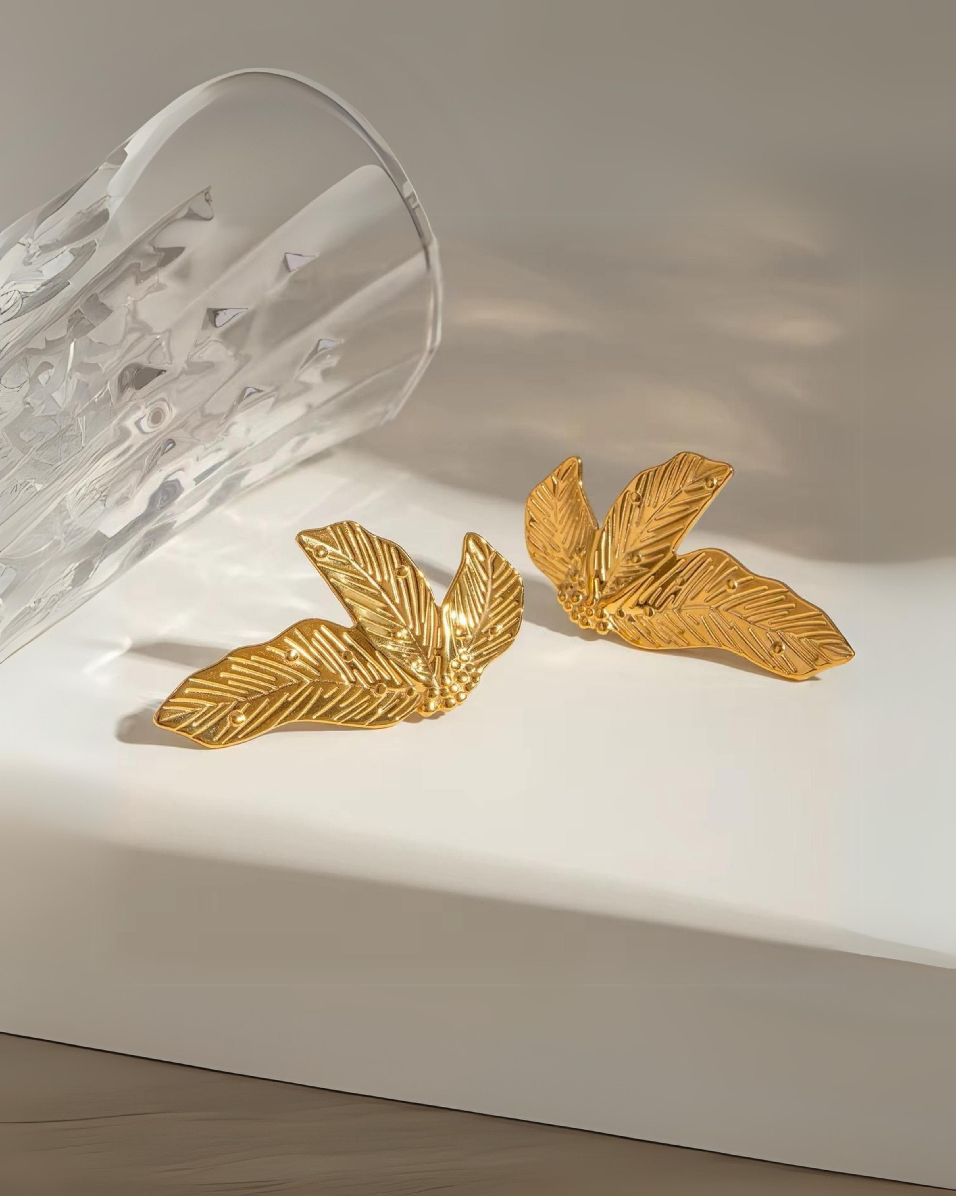 Rekhhta Essentials Earrings Golden Leaf Luxe Earrings