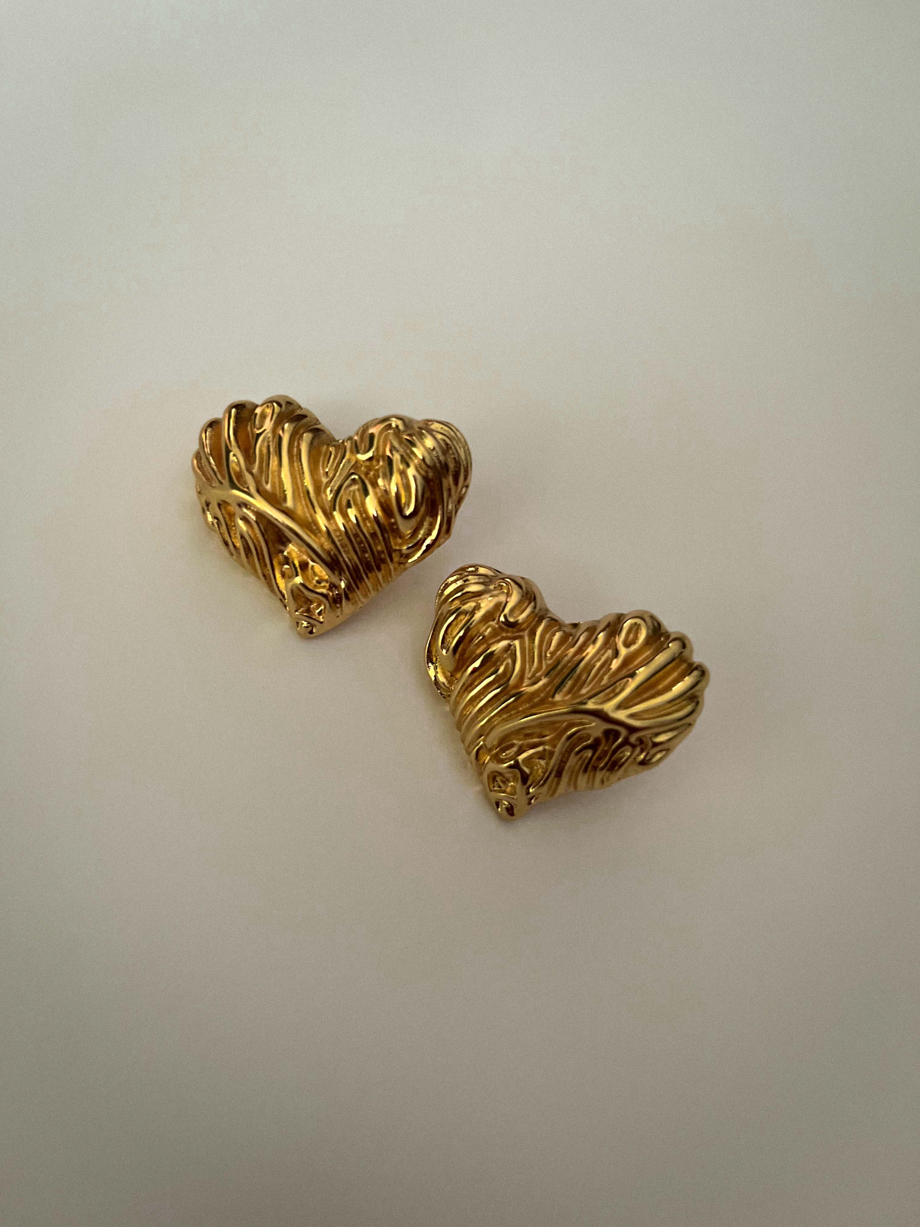 Rekhhta Essentials Earrings Golden Tide Heart Earrings