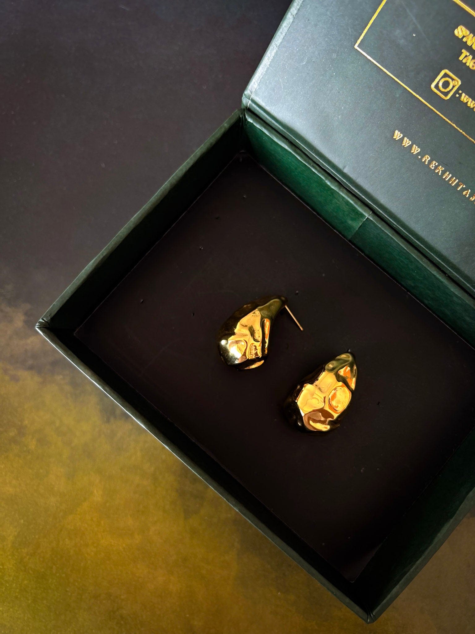 Rekhhta Essentials Earrings Hammered Cashew Earrings