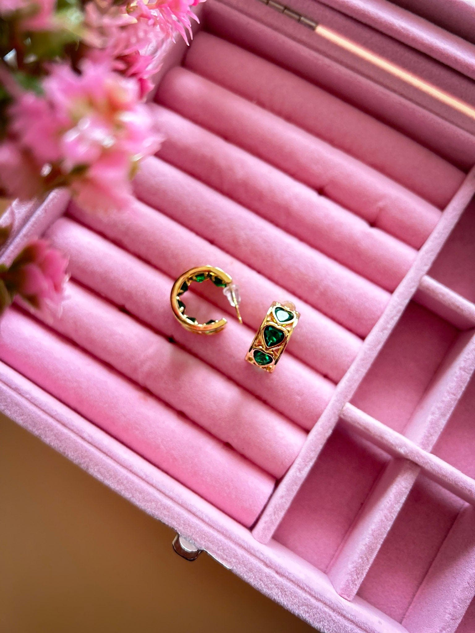 Rekhhta Essentials Earrings Heart of Glass Hoops