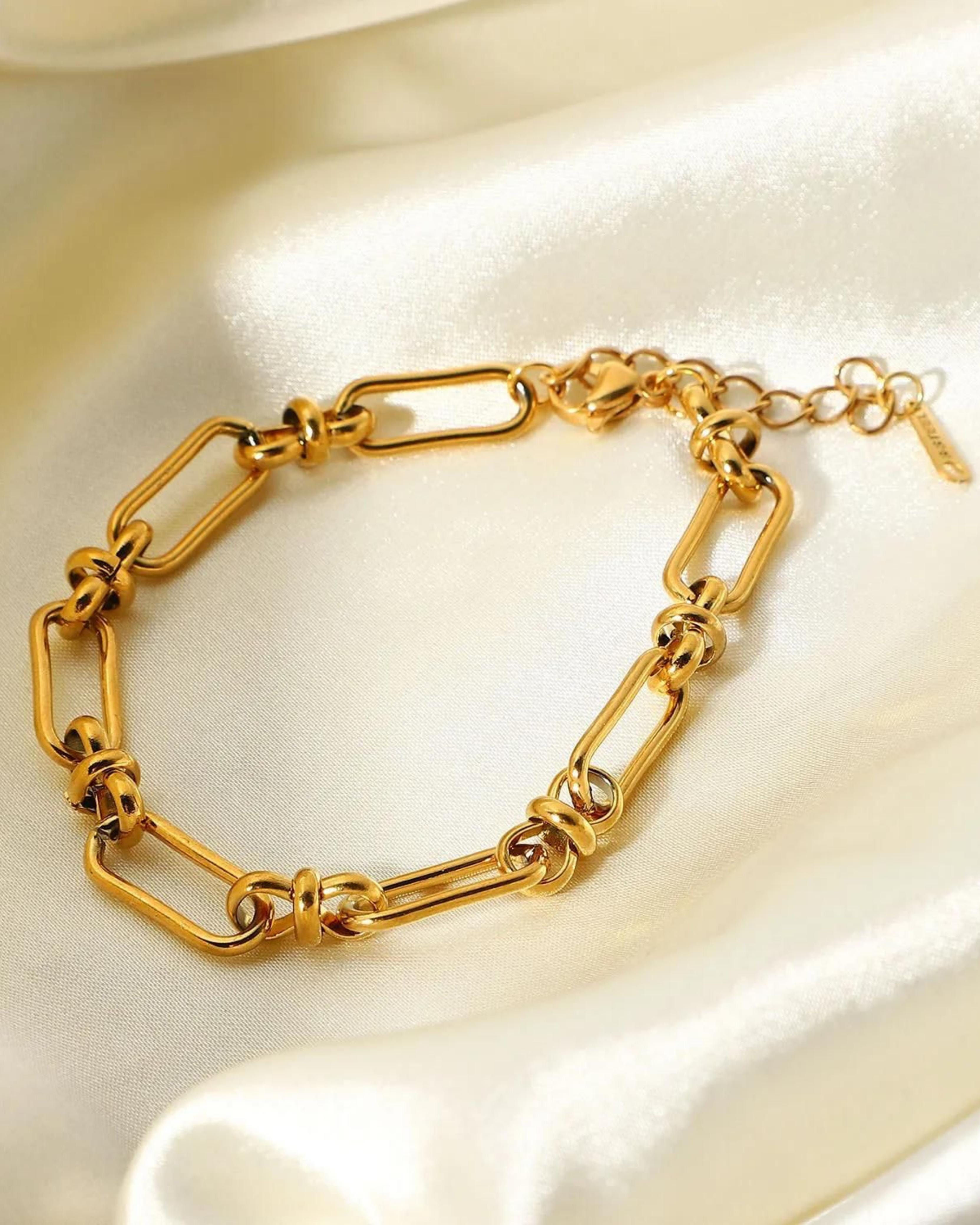 Rekhhta Essentials Earrings Luxe Link Chain Bracelet