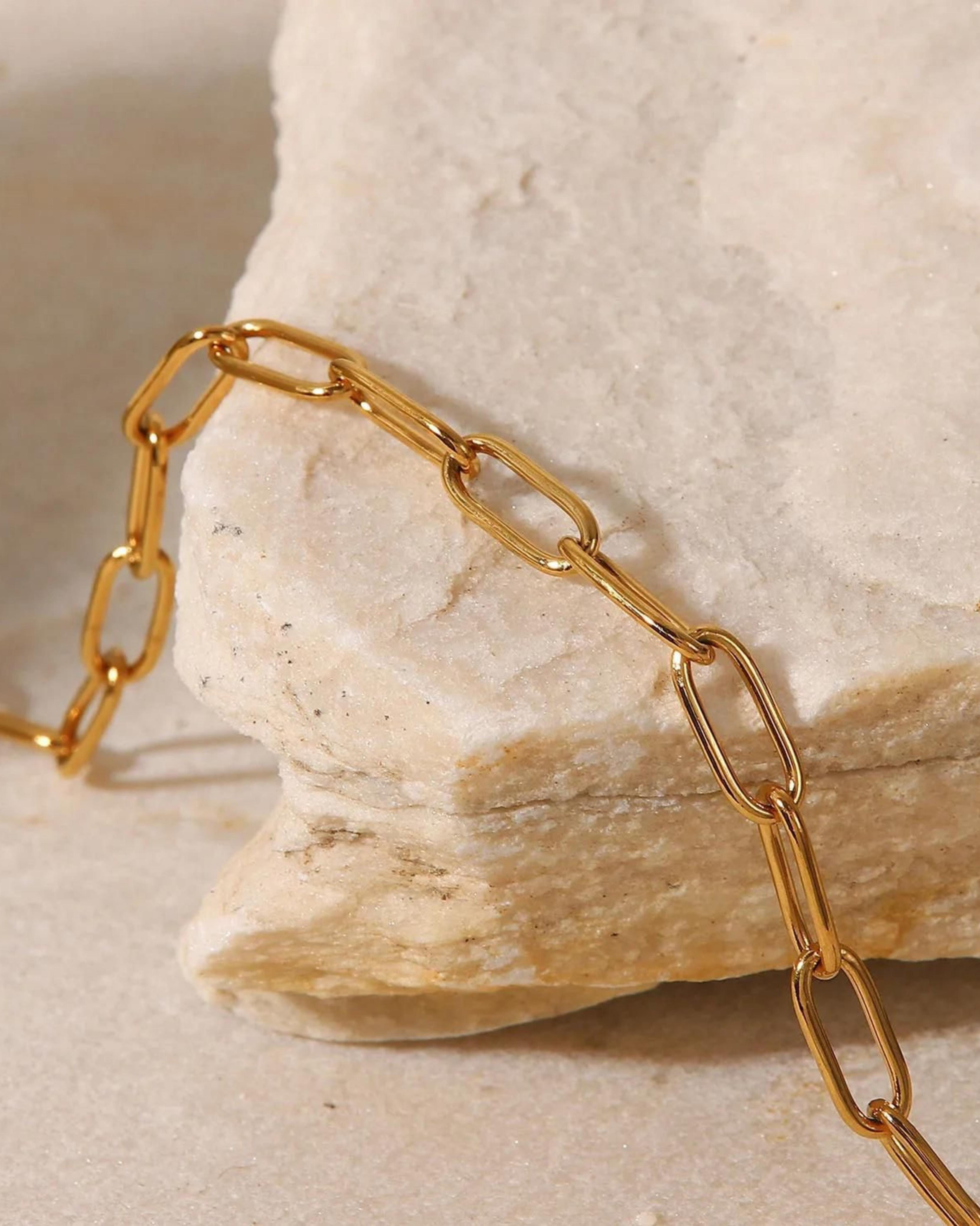 Rekhhta Essentials Earrings Luxe Link Chain Bracelet