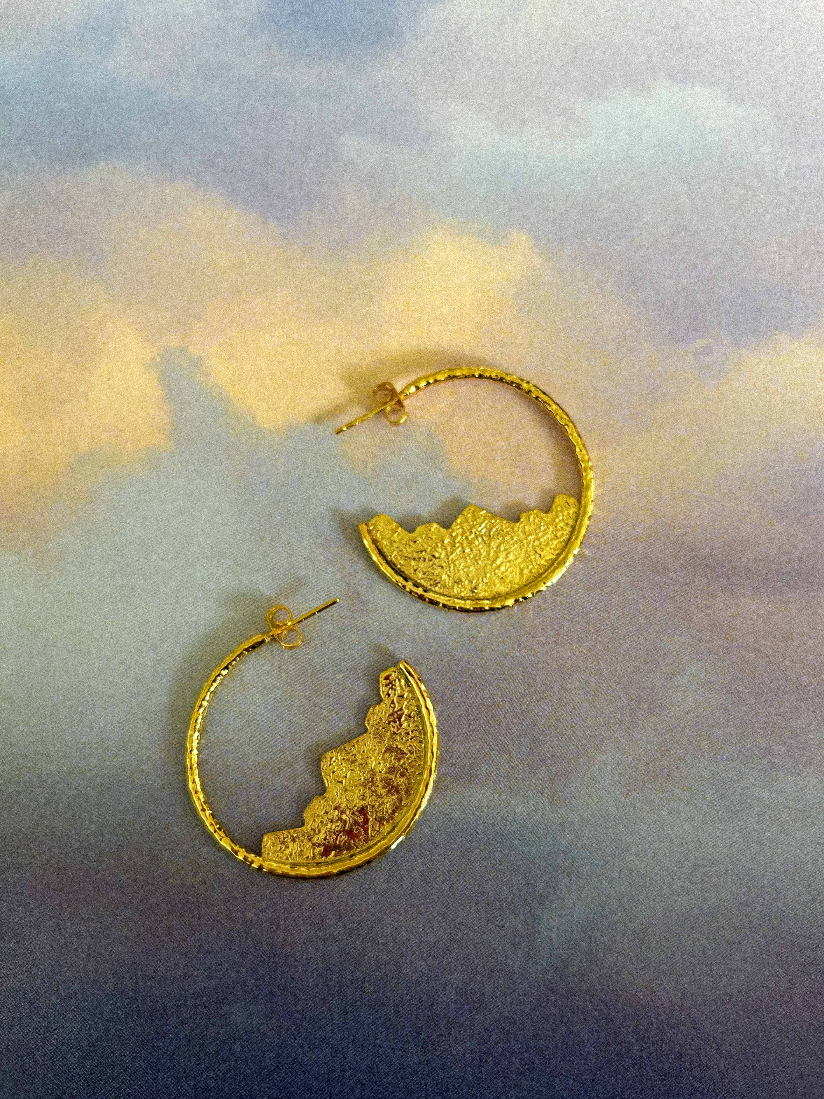 Rekhhta Essentials Earrings Meteora Mountain Earrings