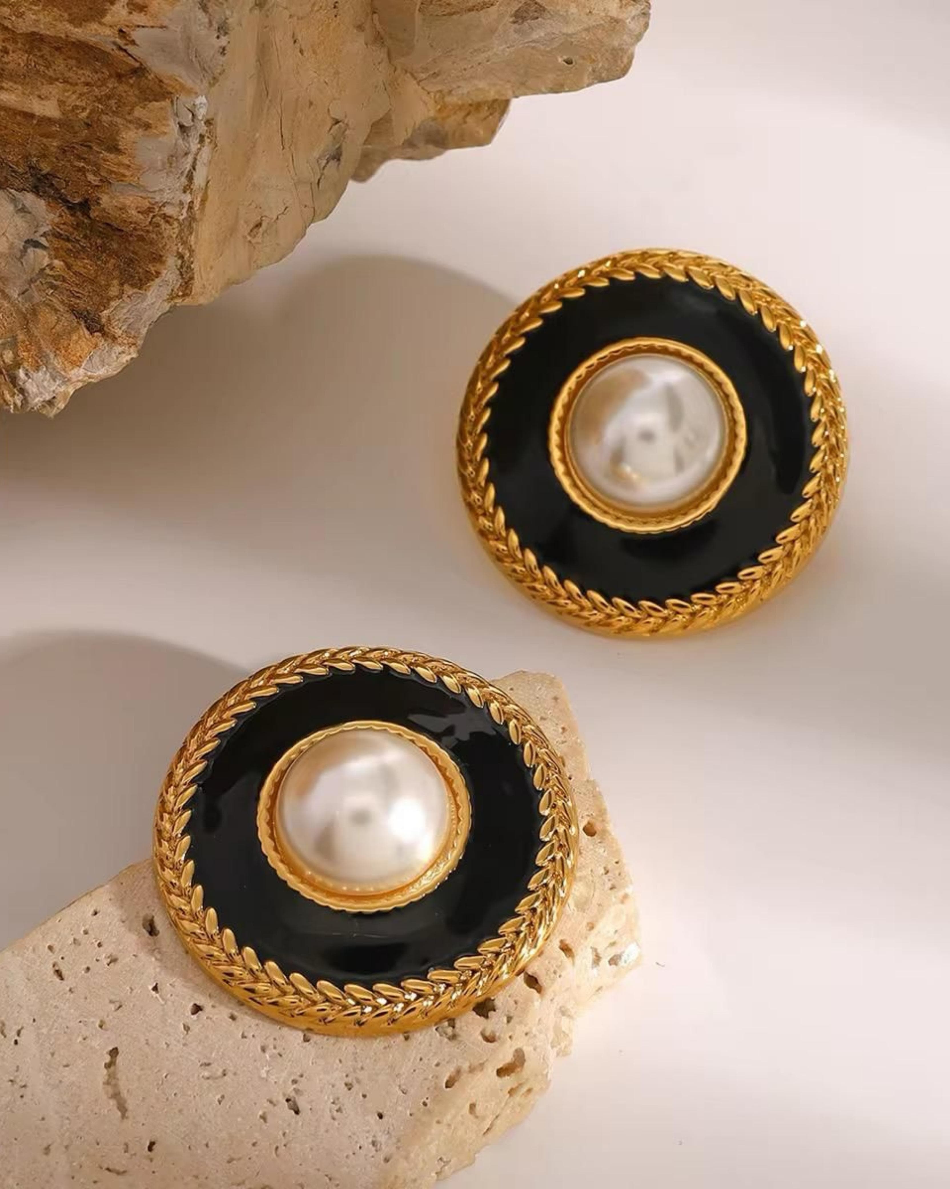Rekhhta Essentials Earrings Noir Luxe Studs