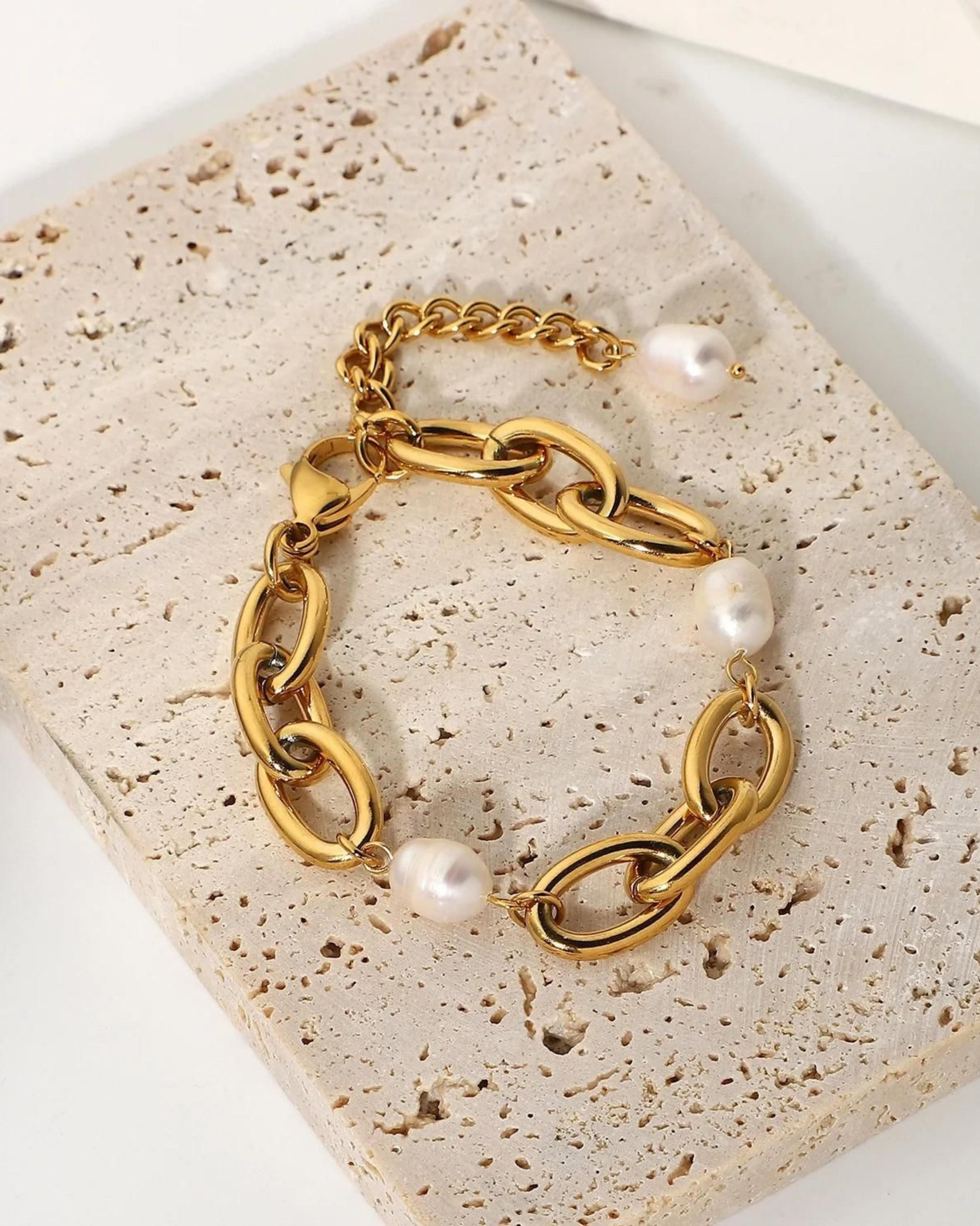 Rekhhta Essentials Earrings Pearl Link Charm Bracelet