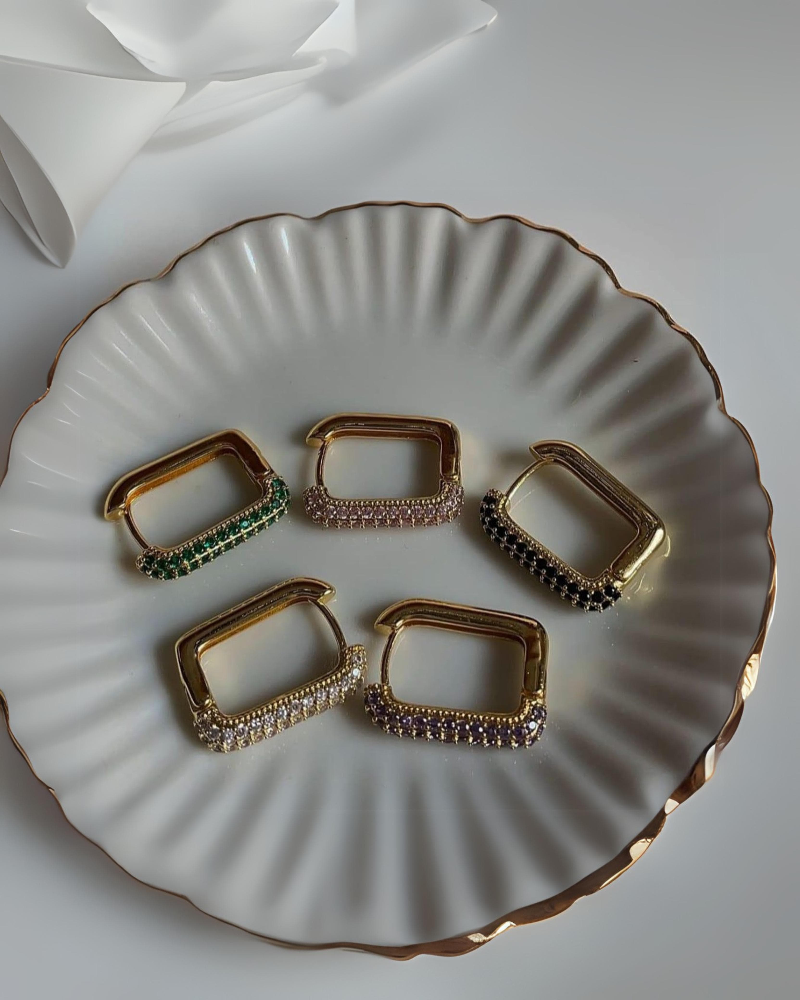 Rekhhta Essentials Earrings Prism Lock Hoops