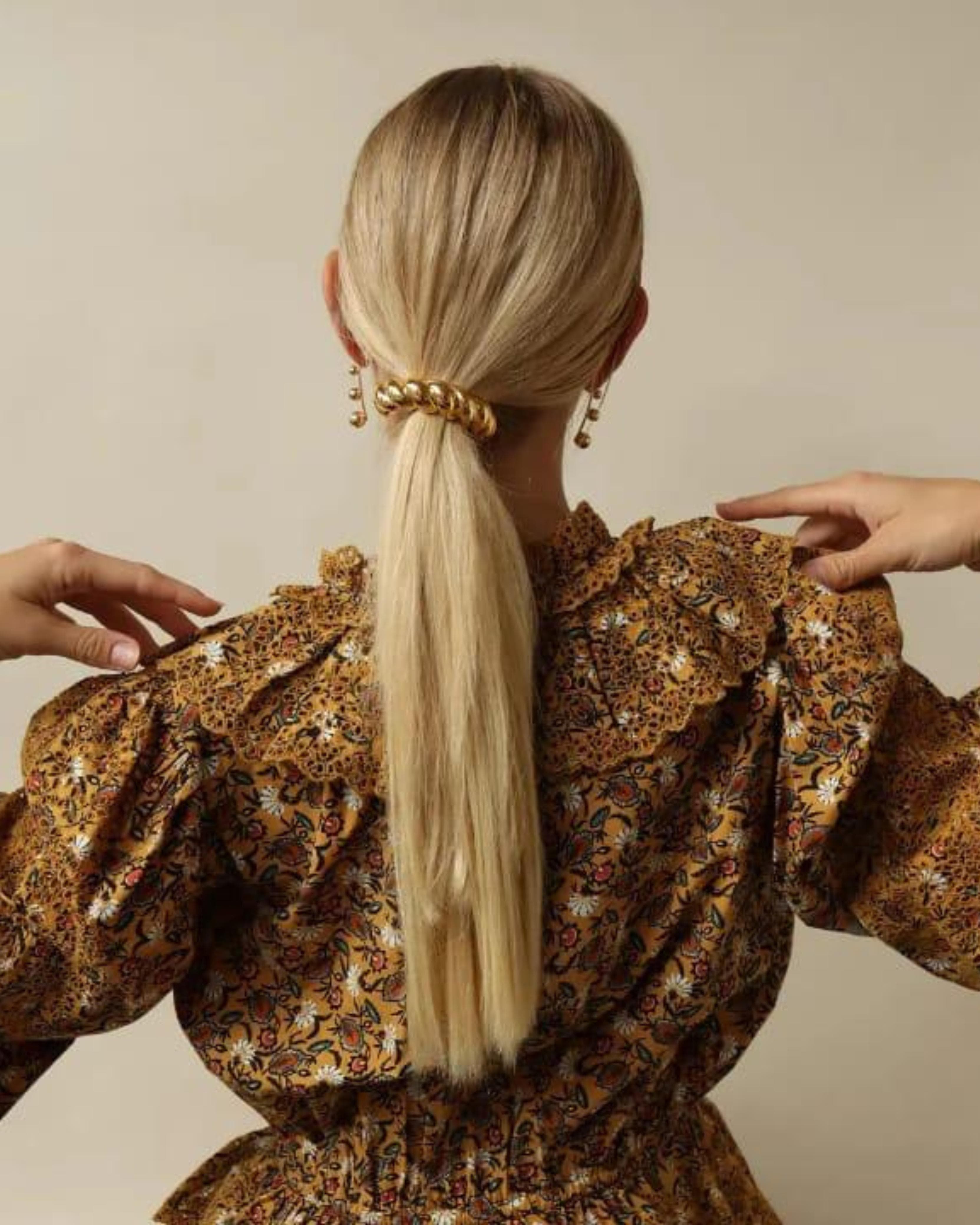 Rekhhta Essentials Hair Accessories Luxe Twist Pony Cuff