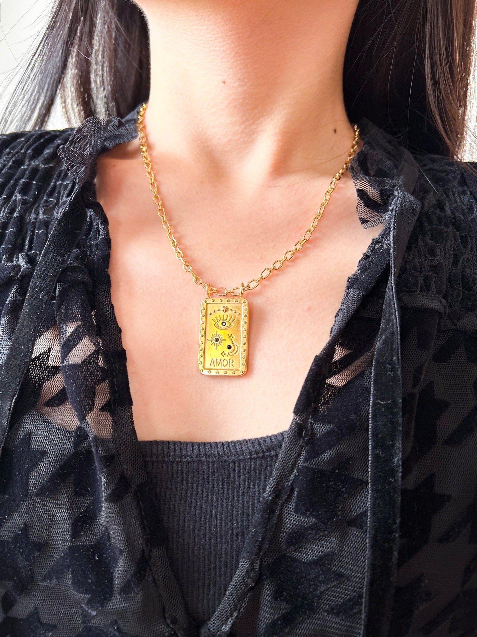 Rekhhta Essentials Necklace Amor Necklace