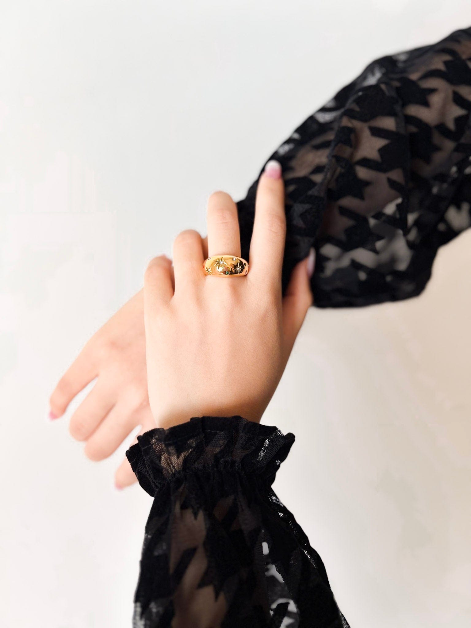 Rekhhta Essentials Ring Dancing Night Ring